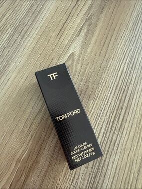 Tom Ford Lip Color in #17 Violet Fatale